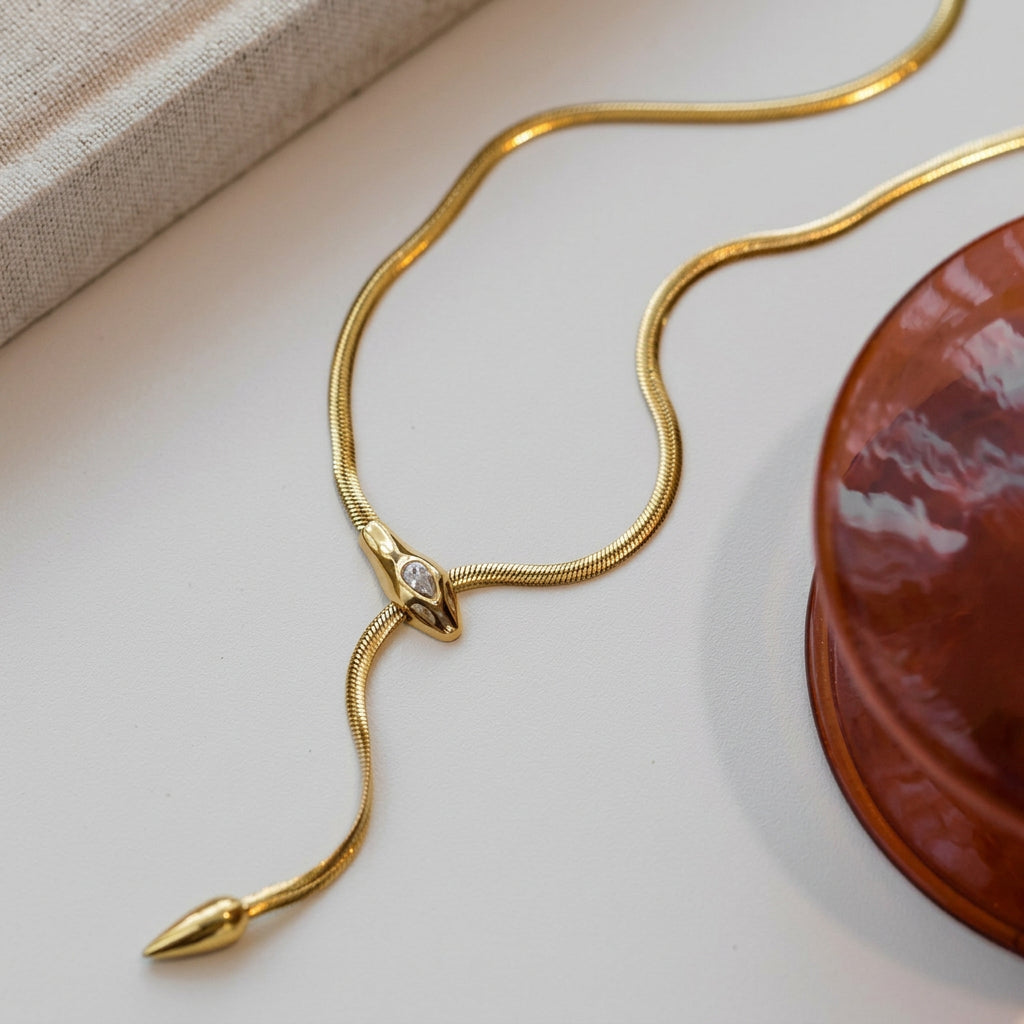 Allure Graceful Women Necklaces & Chains