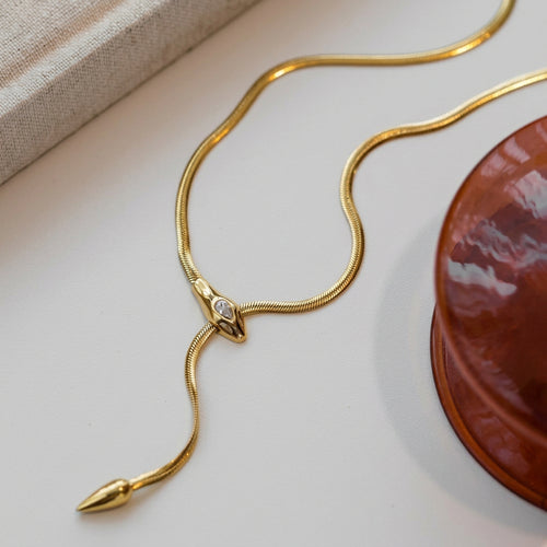 Allure Graceful Women Necklaces & Chains