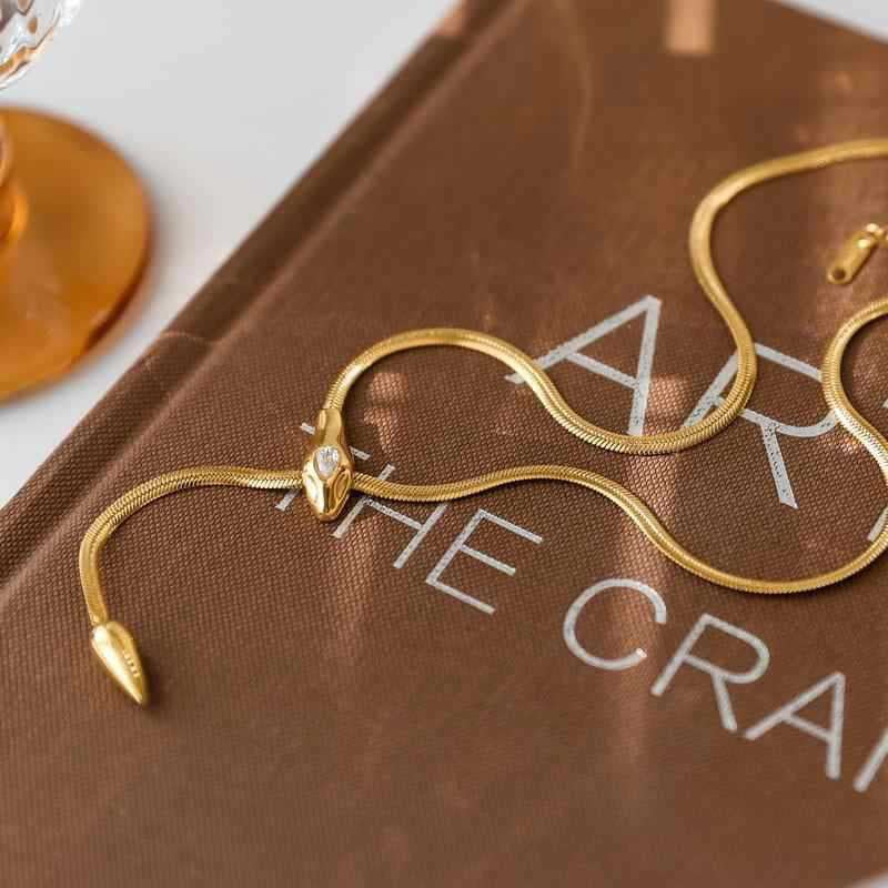 Allure Graceful Women Necklaces & Chains